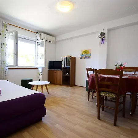 Apartment Kampor Kampor