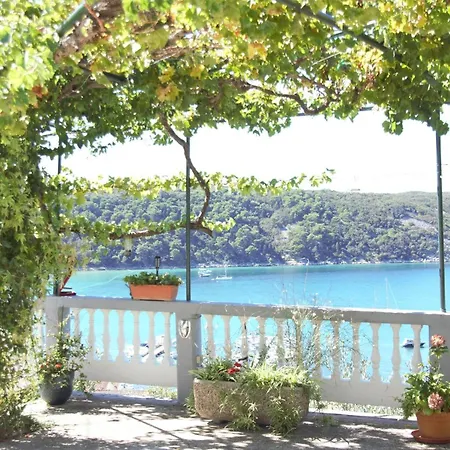 Apartment Kampor Kampor