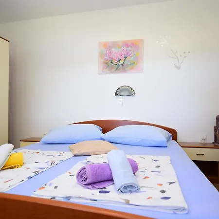 Apartment Kampor Kampor