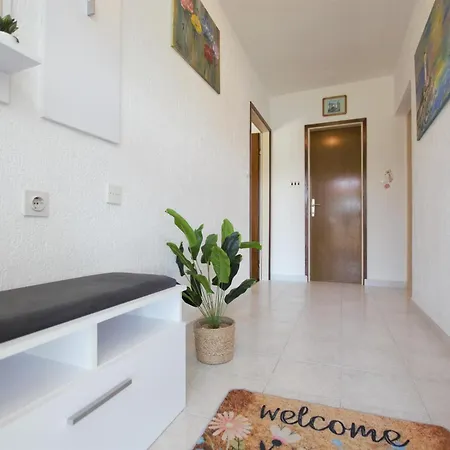 Apartment Kampor Kampor